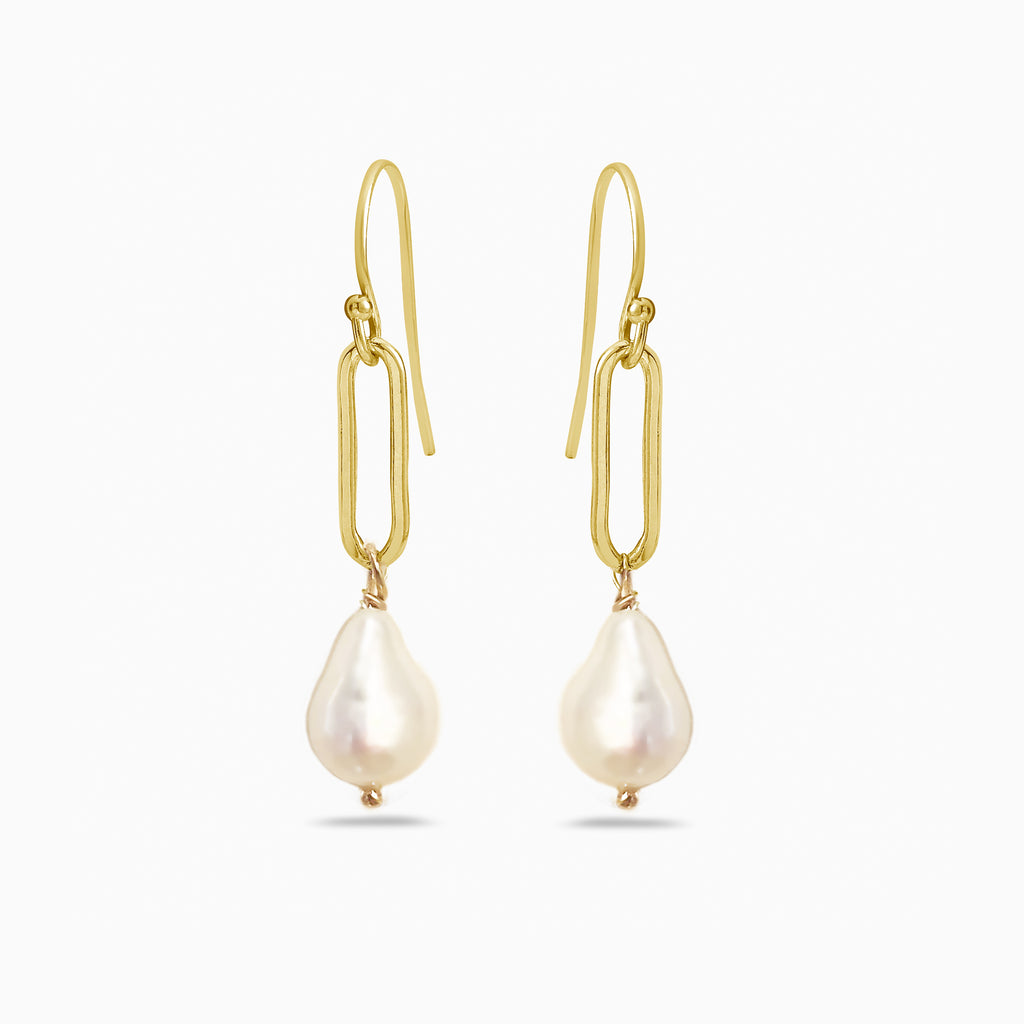 White cultured pearls drop earrings. Baroque pearls jewelry 