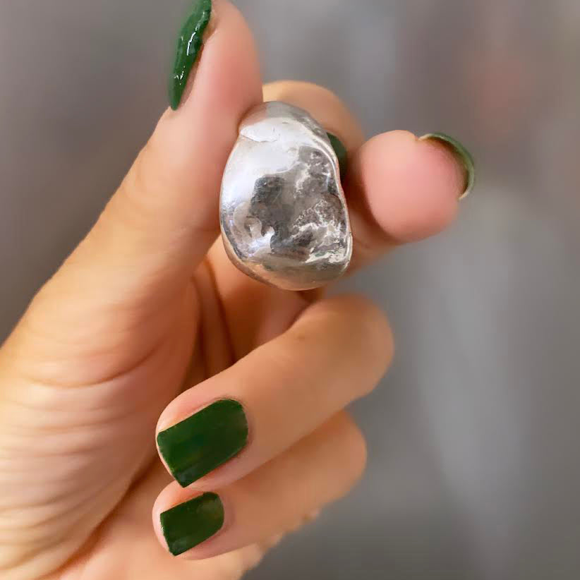Organic shaped fine silver ring. Desideri design jewelry.