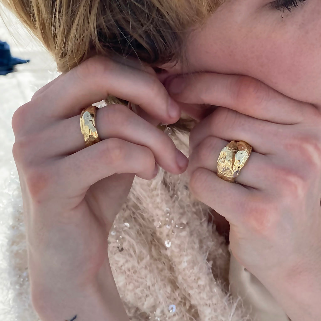 gold organic shaped rings. Desideri design