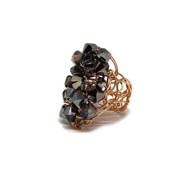 black and gold cluster ring. Desideri design fine jewelry.